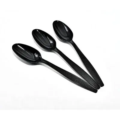 ملاعق بلاستيكية كبيرة